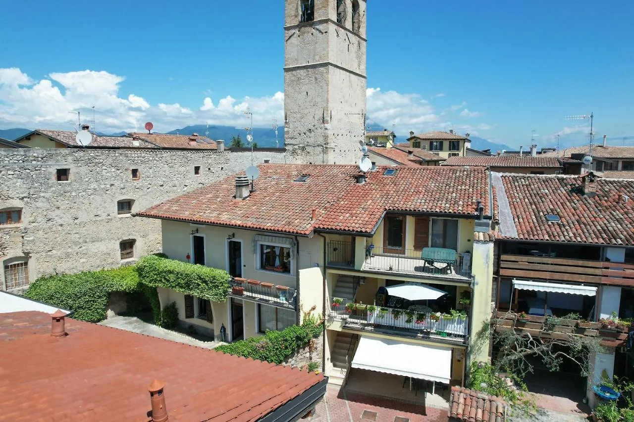 Appartamento Nel Borgo Манерба-дель-Гарда 0*,