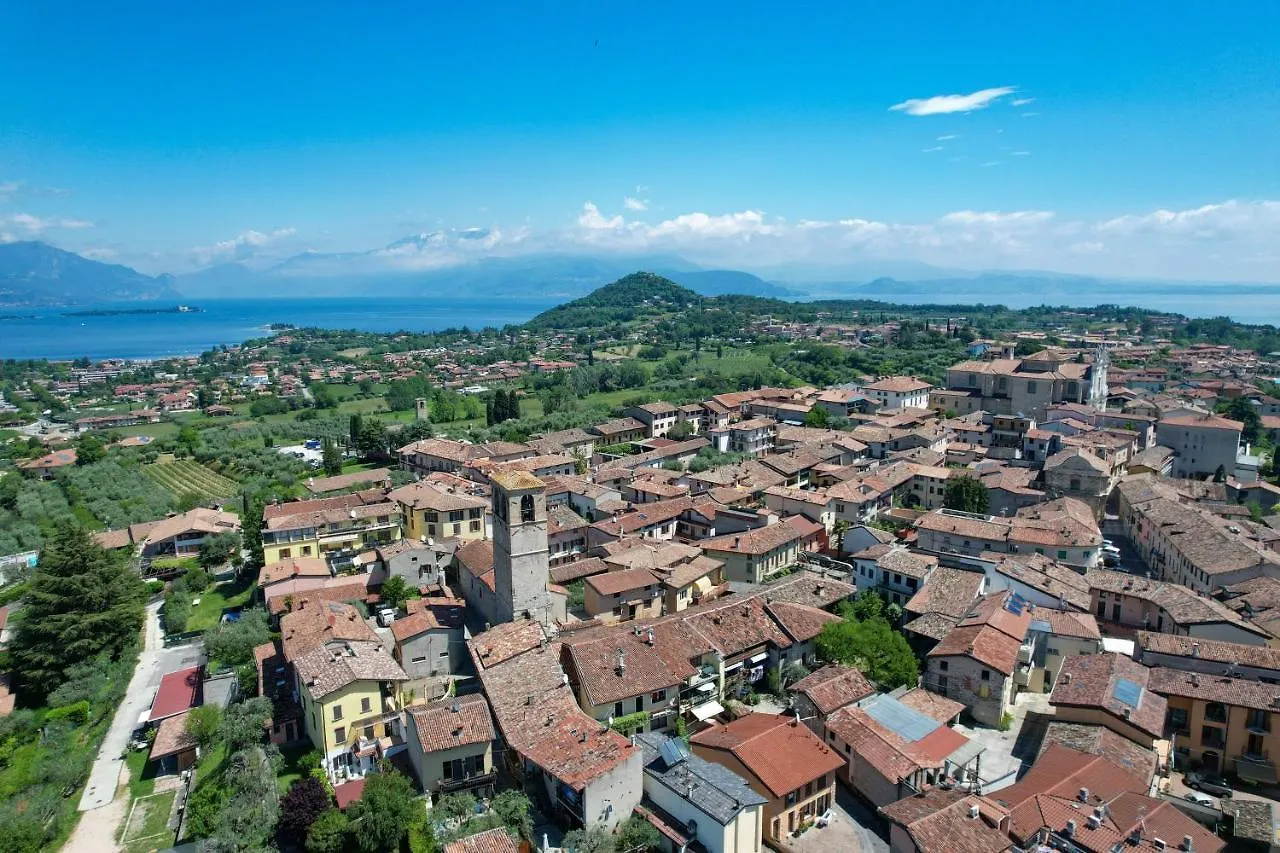 Appartamento Nel Borgo Манерба-дель-Гарда