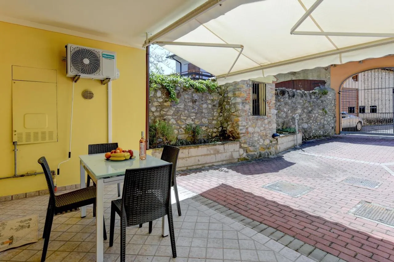 Appartamento Nel Borgo Manerba del Garda Apartment