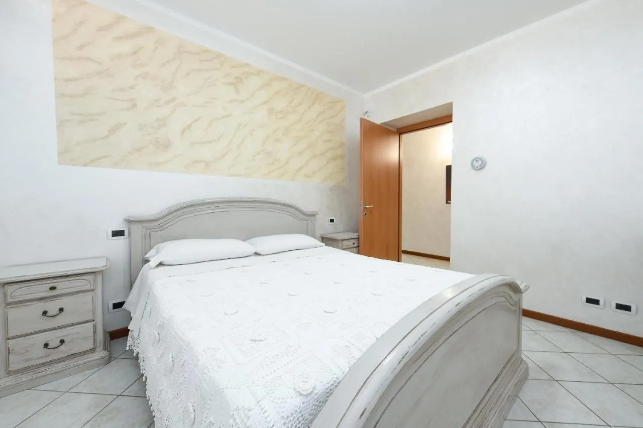Appartamento Nel Borgo Manerba del Garda Apartment