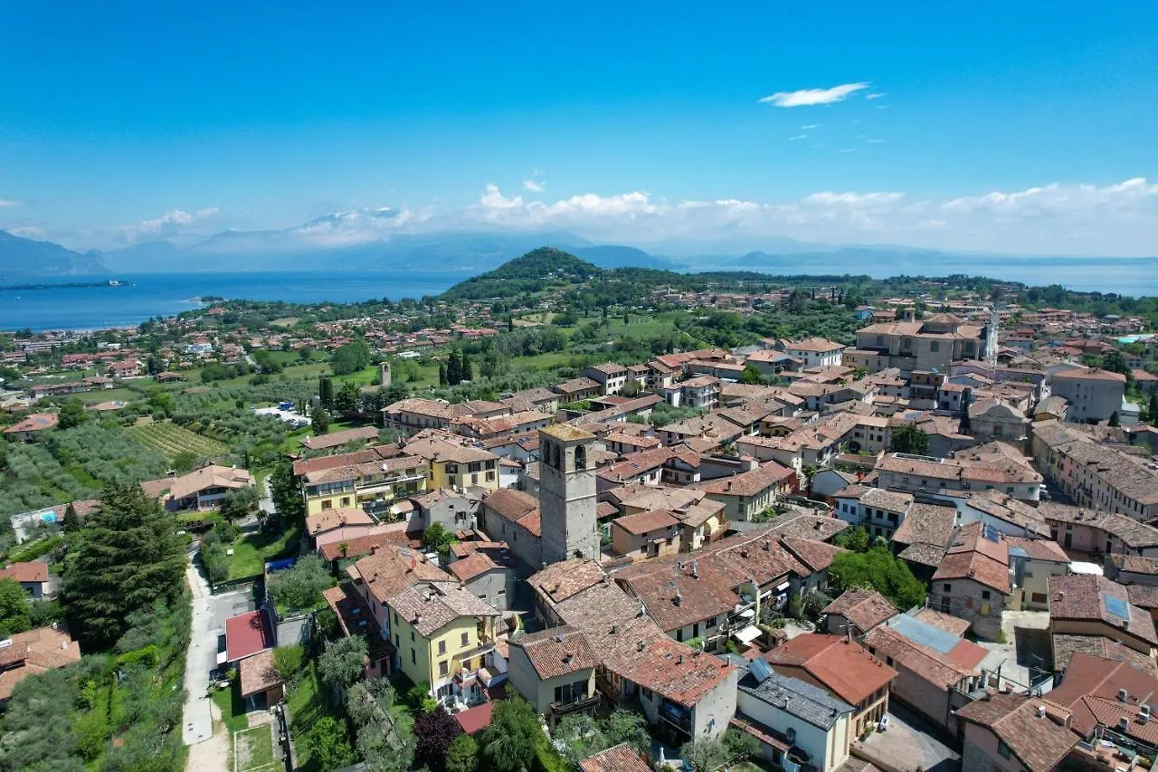 Apartment Appartamento Nel Borgo Manerba del Garda